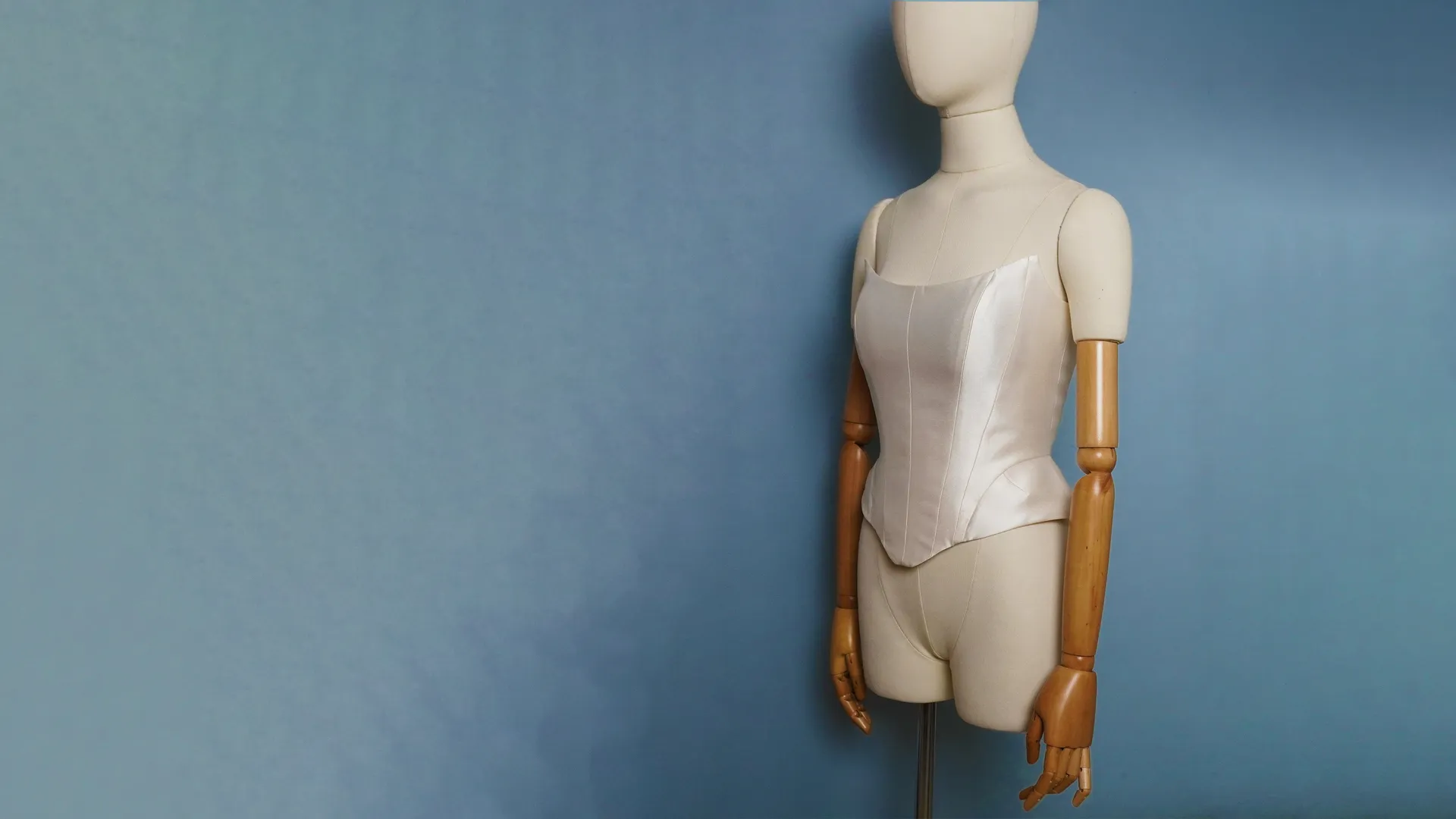 Ophelia Corset New Launch Hero